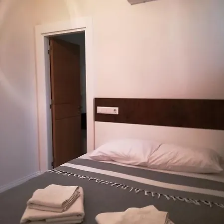 7 * Kaş