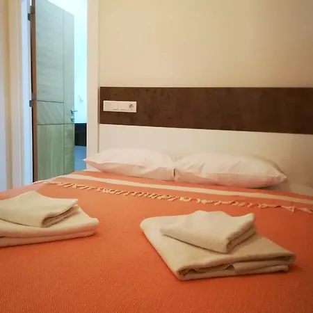7 * Kaş