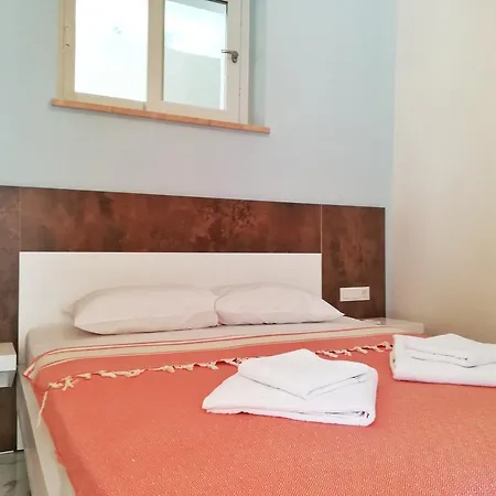 7 * Kaş