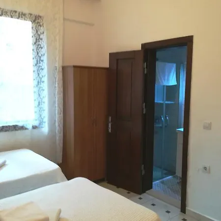 Bed & Breakfast 7 *