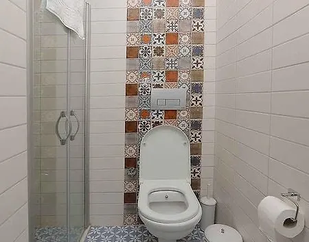 7 Bed & Breakfast *